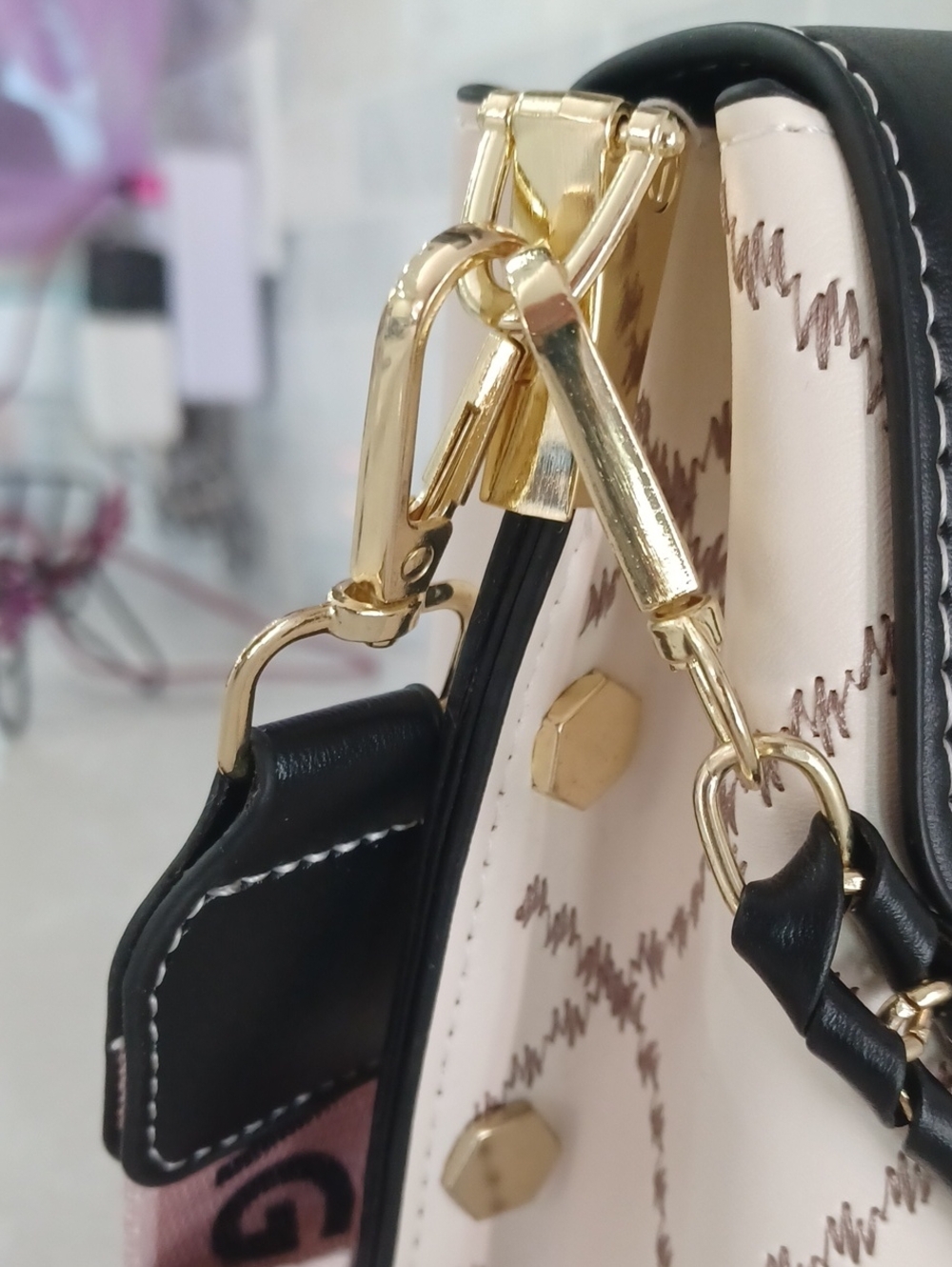 Black Cream Pink Diamond Crossbody Mini Box Bag Purse Removable Wide Strap - Picture 11 of 11